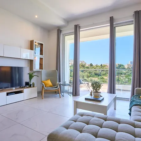 Seaview Balluta-stjulians-prime Spot Appartement